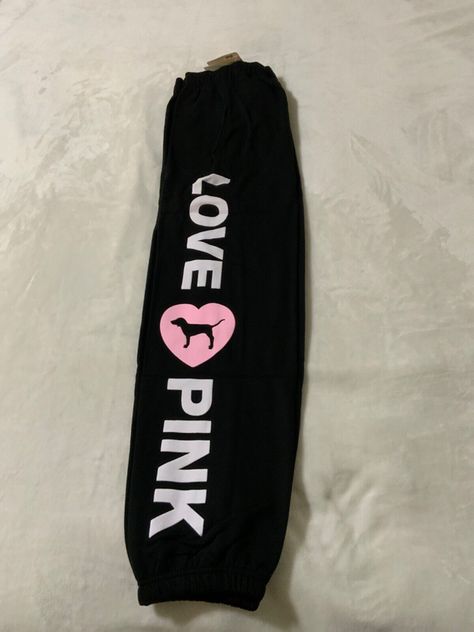 NEW WITH TAGS MEDIUM BLACK  FLEECE BAGGY CAMPUS PANT Everyday comfy fleece Relaxed oversized fit Elasticated waistband with adjustable drawcord Elasticated leg opening Side entry pockets 28" inseam Imported cotton/polyester NO RETURNS ACCEPTED U S BIDDERS ONLY 2000s Christmas, Pink Y2k Aesthetic, Fits Baddie, Pink Sweatshirts, Pink Store, Vs Pink Nation, Victoria Secret Sweatpants, Clothing Board, Pink Outfits Victoria Secret