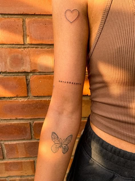 aesthetic patchwork sleeve tattoo, fineline tattoo, butterfly tattoo, girl with tattoo Sticker Sleeve Tattoo Minimal, Sticker Sleeve Inspiration, Minimal Sticker Sleeve, Feminine Sticker Sleeve, Fineline Tattoo Patchwork, Moderation Tattoo, Arm Minimal Tattoos For Women, Minimal Patchwork Tattoo, Butterfly Tattoo Patchwork