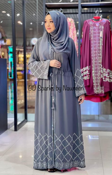 Long Sleeve Design For Abaya, Stone Abaya Designs, Muslim Fashion Dress Abayas, Burkha Designs, Jalabia Styles, Abaya Styles, Bubu Gown Styles, Modest Dresses Fashion, Bridal Hijab