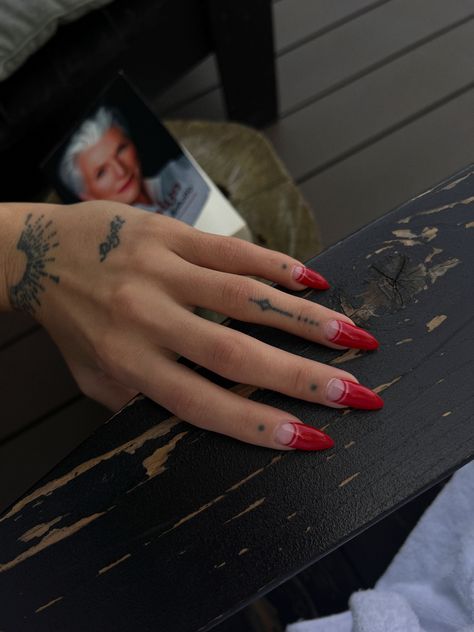 Alternative French Nails, All Red Acrylic Nails, Red Detail Nails, Red Minimalist Nails, Sammi Jefcoate Nails, Red Hand Tattoo, French Nails Red, Pink Red Nails, Red Nails Inspiration