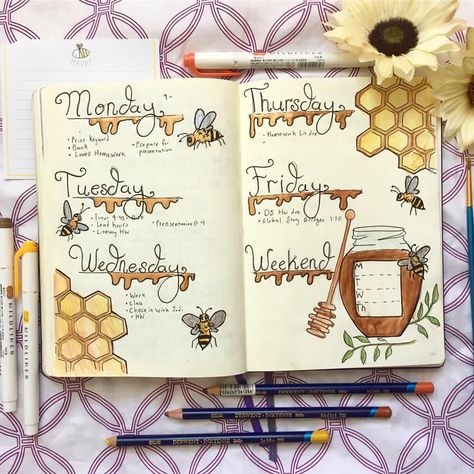 Honeybee Theme, Bumble Bee Theme, Beautiful Dawn, Bujo Weekly Spread, Journal Layouts, Magic Bullet, Bujo Inspiration, Bullet Journal Layout, Creative Journal