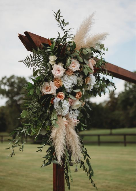 Dreamy
Pampas
Wedding Arch Pampas Wedding Arch, Diy Wedding Arbor, Pampas Wedding, Reception Table Decorations, Homemade Wedding, Pampas Grass Decor, Wedding Arch Flowers, Dusty Rose Wedding, Arch Flowers