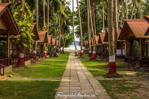 The Andaman Odyssey - Symphony Palms Beach Resort @ Havelock Island Wooden Resort Design, Beach Resort Ideas Design, Beach Resorts Design, Island Resort Design, Resort Cottages Design, Farm Resort Ideas, Mini Resort Ideas, Resort Bungalow, Resorts Design