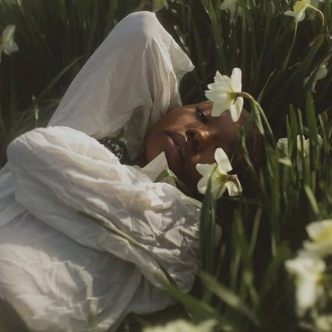 Black Cottagecore, Ethereal Aesthetic, Dragon Age Inquisition, Black Femininity, Photoshoot Concept, Cottagecore Aesthetic, The Grass, Photography Inspo, Black Is Beautiful