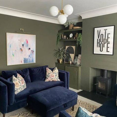 To balance the combination of opulent greens and blues, try keeping the ceiling and floors in a brighter white tone to balance the rich hues. Some hints of gold or brown go really well with this living room colour idea. IMAGE: @katie_houseley _ Colour Scheme Ideas, Blue And Green Living Room, Living Room Colour, Living Room Colour Schemes, Blue Sofas Living Room, Next Living Room, Green Lounge, Pink Living Room, Living Room Color Schemes