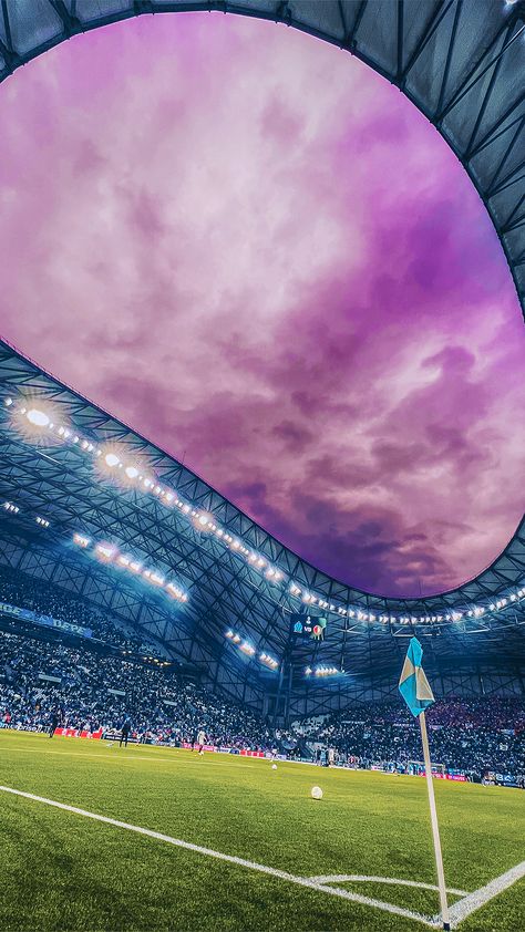 Velodrome Marseille, Stadium Art, Wallpaper Room, Football Images, Wallpaper Red, Background Images Wallpapers, Football Stadiums, Football Wallpaper, Chelsea Fc