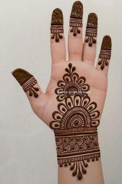 #henna #hennatattoo #hennadesign #hennainspiration #hennalove #hennalife #hennapattern #hennalook #hennalovers #hennainspo #hennatrend #hennalifestyle #hennalove #hennalookbook #hennalove #hennalove #hennalove Mehandi Designs For Diwali Easy, Rangoli Mehndi Design, Mehndi Designs Simple Karwachauth, Diwali Mehandi Designs For Kids, Small Cute Mehndi Designs, Very Simple Mehndi Design, Simple Kids Mehandi Designs, Front Hand Henna Designs Simple, Bridal Easy Mehndi Designs