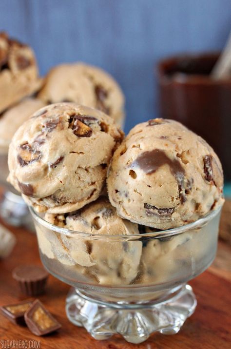 Peanut Butter Cup Ice Cream Peanut Butter Cup Ice Cream, Cup Ice Cream, Ice Cream Maker Recipes, Peanut Butter Ice Cream, Homemade Ice Cream Recipes, No Churn Ice Cream, Ice Cream Popsicles, Fudge Sauce, Ice Cream Treats