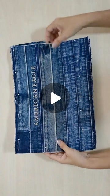 SisterQuilt on Instagram: "How to make Crossbody Bag | Sewing | Tutorial" Diy Jean Purse, Cross Body Bag Pattern Free, Diy Jeans Bag Tutorial, Diy Crossbody Bag, Crossbody Bag Sewing, Crossbody Bag Tutorial, Diy Jean Bag, Old Jeans Recycle, Crossbody Bag Diy