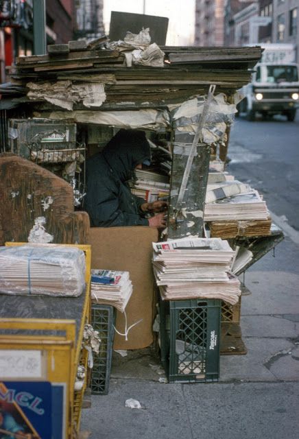 Cool Street Photography, City Photography Aesthetic, 1980s New York, New York In The 90s, New York Grunge, New York 90s, Slums Aesthetic, 90s New York, 90s Nyc