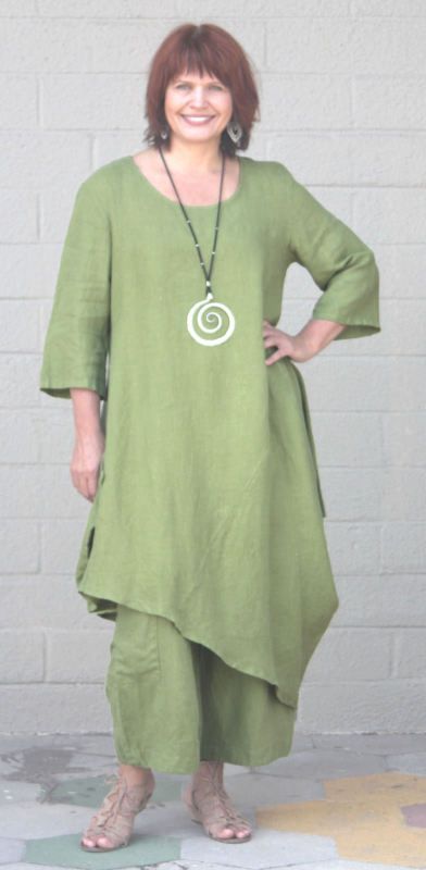 Lagenlook Clothing, Bryn Walker, Mode Hippie, Lagenlook Style, Long Tunic Tops, Stil Boho, Asymmetric Dress, Long Tunic, Linen Dresses