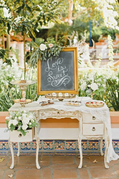 Should You Serve an Additional Dessert Course If You're Already Serving Wedding Cake? Sicilian Traditions, Jam Wedding Favors, Rancho Las Lomas Wedding, Desk Display, Dessert Bar Wedding, Woodsy Wedding, Sweet Message, Wedding Dessert Table, Framed Chalkboard