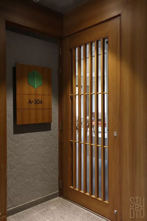 Entrance Jali Door Design, Door Ventilation Design, Safety Door Design Entrance For Flat, Main Door Jali Design Entrance Modern, Entrances To Homes, Flat Entrance Design, Home Entrance Design, Safety Door Design Entrance, Safety Door Design