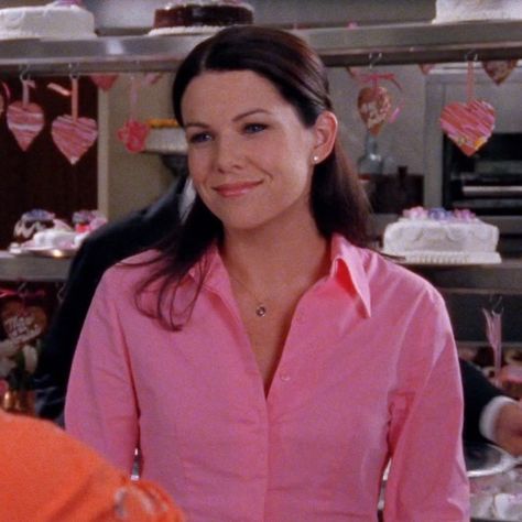 2000s Icons, Lorelai Gilmore, Rory Gilmore, Energy, Pink, On Instagram, Instagram