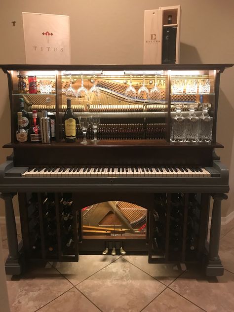 Old Piano Bar Diy, Diy Bar Apartment, Old Piano Bar, Piano Wine Bar, Upright Piano Bar, Piano Turned Into Bar, Piano Into Bar, Piano Conversion Ideas, Refurbished Piano Ideas