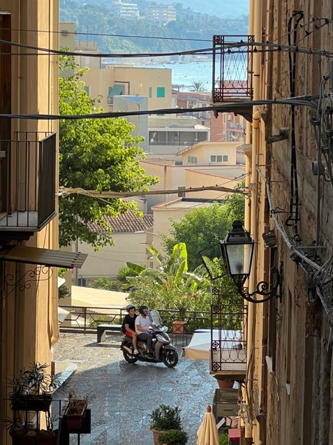 #italy #italian #rome #italyaesthetic #naples #aesthetic #sicily #capodorlando #cefalu #italyvibes #travel #europe #europeanstyle #vibes #summer Italian School Aesthetic, Naples Aesthetic, Capo D'orlando, Cefalu Sicily, European Town, Italian Vibes, Life After High School, Europe 2023, Italy Vibes