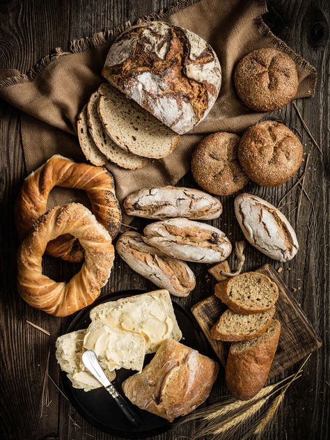 Breads Aesthetic, Bread Photography Food Photo, Bread Photography Styling, Bread Pictures, Aesthetic Bread, Bread Photos, Bread Aesthetic, Bread Photography, Bakery Website