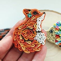 I Make Jewelry From Polymer Clay In Unusual Style Clay Fox, Polymer Clay Kunst, Fox Jewelry, ดินปั้น Polymer Clay, Polymer Clay Diy, Polymer Clay Animals, Make Jewelry, Animal Brooch, Quilling Art