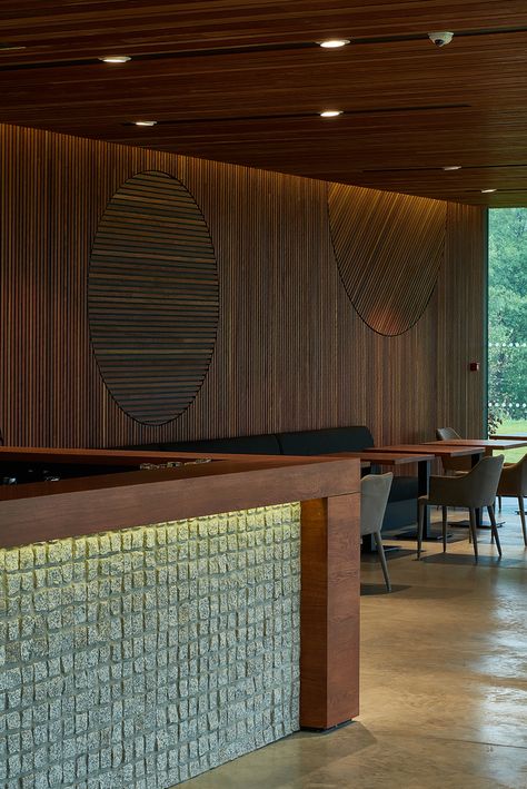 Gallery of The V Golf Club / PONAMA - 10 Luxury Country Club, Golf Restaurant Interior, Golf Country Club Interior, Golf Club Interior Design, Golf Club Interior, Golf Restaurant, Tennis Clubhouse, Hotel Coffee Bar, Golf Club Design