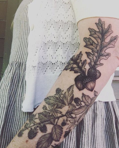 Oak Leaves And Acorns Tattoo, Leaf Bouquet Tattoo, Poison Oak Tattoo, White Oak Leaf Tattoo, Live Oak Tattoo, Birch Leaf Tattoo, Oak Branch Tattoo, Autumnal Tattoo, Oak Tree Leaf Tattoo