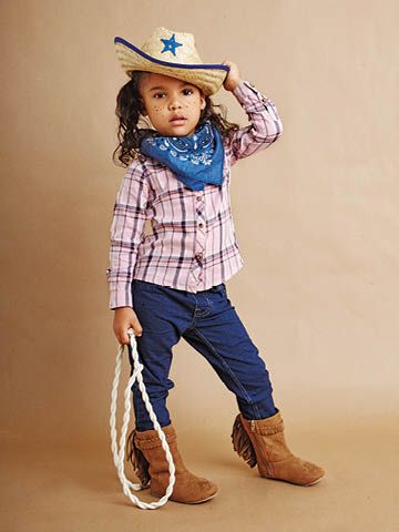 51 easy Halloween costumes for kids Cowboy Costume Kids, Toddler Cowgirl Outfit, Girls Cowgirl Costume, Cowgirl Costume Kids, Cowgirl Costume Diy, Carnaval Kids, Easy Kids Costumes, Cowgirl Outfit Ideas, Sew Halloween