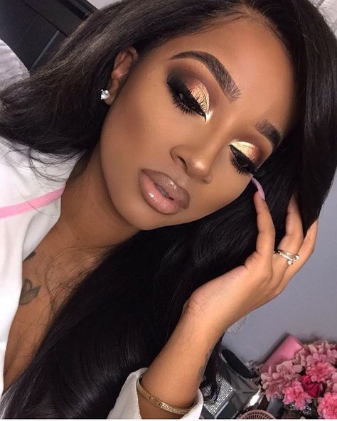 Dreyah! 🎨👗 on Instagram: “Good Morning... may we all have an amazing makeup day. 🥰🙏🏾” Maquillage Yeux Cut Crease, Makeup Cantik, Prom Makeup Looks, Makeup For Black Skin, Bridal Makeup Natural, Brown Skin Makeup, Birthday Makeup, Beauty Make-up, Braut Make-up