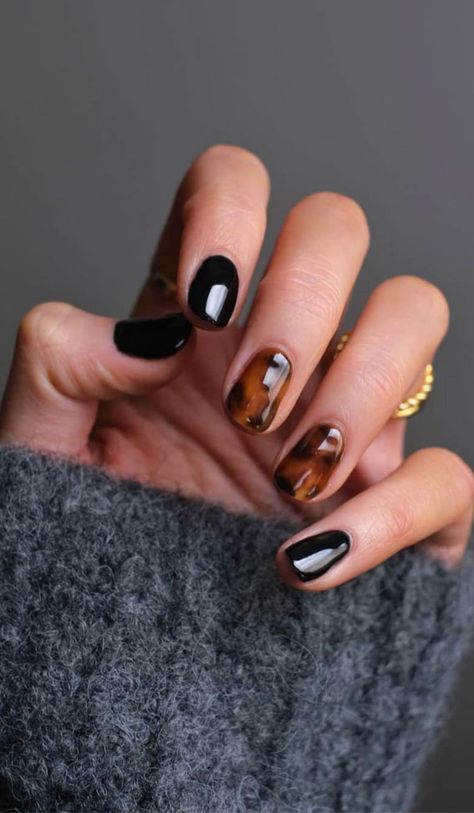 Nails Inspiration Simple, Brown Nail, January Nails, Her Nails, Animal Nails, Animal Print Nails, Cute Gel Nails, Classy Nails, Minimalist Nails