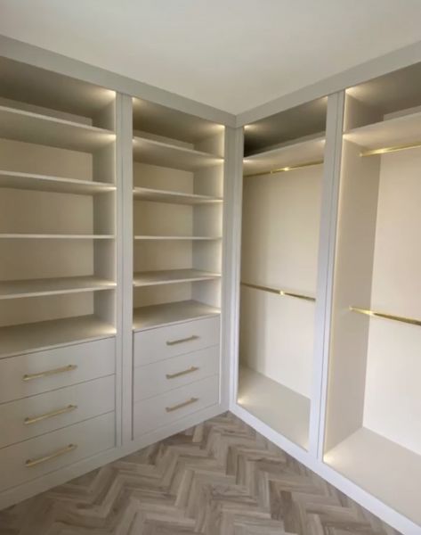 Built In Shelves Closet Walk In, Built In Wardrobe Shelves, Shelves For Wardrobe, Ikea Walk In Closet Ideas Small Spaces, Walk In Closet With Built Ins, Shelves In Bedroom Closet, Built In Closet Layout, Built In Dressing Room, Diy Walk In Wardrobe Ideas