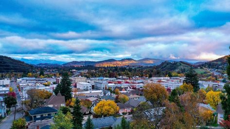 Tempranillo Wine, Umpqua Hot Springs, Roseburg Oregon, Master Gardener, Oregon State, Local Artists, Hot Springs, Rafting, Great Places