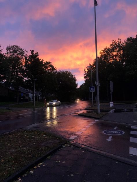 Sun After Rain Aesthetic, After Rain Aesthetic, Sun After Rain, Sunset After Rain, Calm Images, Suburban Aesthetic, Sunny Rain, Calming Photos, Nature Rain