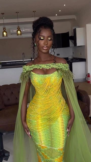 Ahoufe Bridal ® on Instagram: "😍🍫 Muse: @sil_lababy Two in one kente cape dress Kente gown @modabertha Make up @reggies_makeovers Hair @strandsghana #ahoufebridal" Classy Kente Styles, Gold Kente Dress, Bridal Kente Styles, Ghana Outfits, Kente Wedding Dress, Ghanaian Traditional Wedding, Kente Dresses, Wedding Dresses Traditional, Orange Dress Wedding