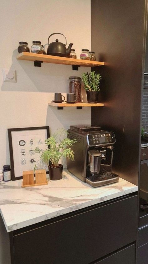 Coffe Corners Ideas Modern, Coffee Corner Kitchen, Kaffe Station, Kaffe Bar, Apartment Decorating Living, Coffee Bar Design, Coffee Stations, Villain Aesthetic, Home Coffee Stations