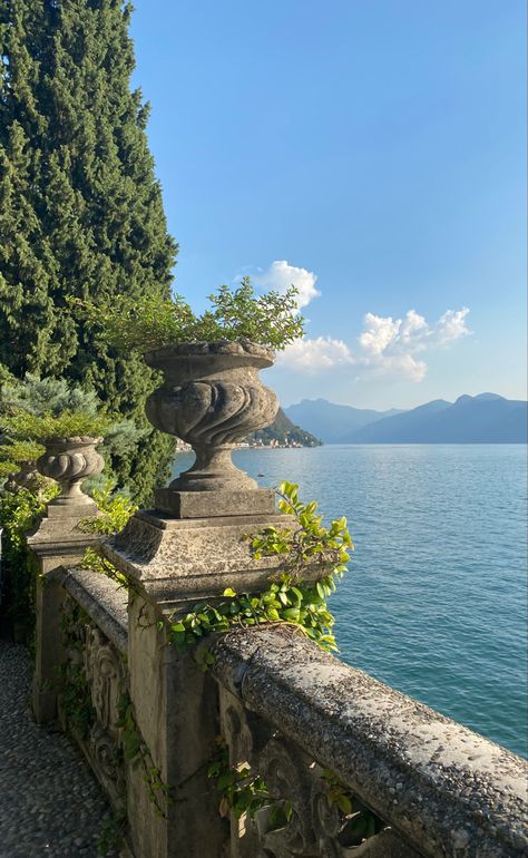 Italian Royalty Aesthetic, Europe Nature, Bellagio Italy, Italian Castle, Aesthetic Lake, Lake Summer, Fairytale Aesthetic, Castle Aesthetic, Italian Lakes