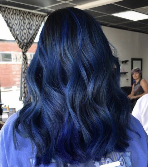 Black Hair Blue Balayage, Balayage Blue Hair Brunettes, Blue Melt Hair, Hair Color Ideas For Curly Black Hair, Hair Colour Ideas Blue, Blue Faded Hair, Blue Hair For Brunettes, Blue Baylage Hair Dark, Brunette And Blue Hair