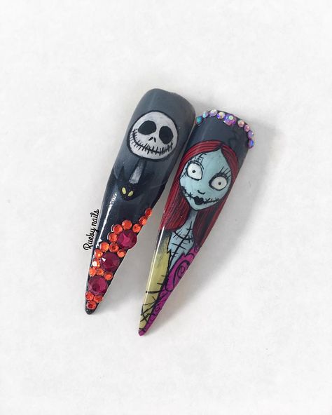 Jake And Sally, Sally Nails, Jack Y Sally, Last Halloween, Really Cute Nails, Nail Beauty, Halloween Nail, Jack And Sally, Halloween Nail Art