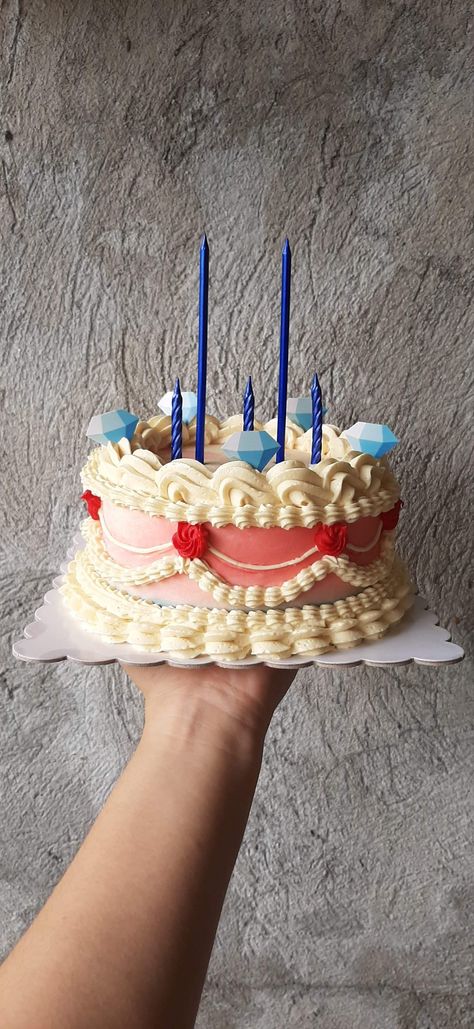 Inspired by DK's cake on Seventeen's Hitori Janai MV 🎂 #seventeen #koreanvintagecake #marielloiscakes #cakes #birthdaycake Seventeen Cakes Kpop, Carat Cake Seventeen, Hitorijanai Cake, Svt Inspired Cake, Svt Cakes, Going Seventeen Cake Design, Kpop Inspired Cake, Seventeen Cake Ideas, Seventeen Hitori Janai