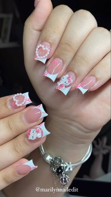 Paznokcie Hello Kitty, Short Pink Nails, Hello Kitty Nails Art, Kitty Nails, Girly Acrylic, Hello Kitty Nails, Girly Acrylic Nails, Short Square Acrylic Nails, Dope Nail Designs