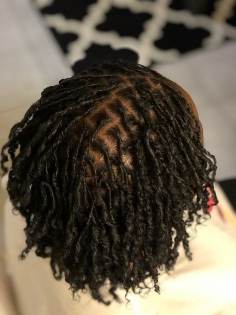 Starter Dreads Black Women Short Hair, Locs Black Women Starter, Small Loc Parting, 100 Starter Locs, Starter Locs Inspiration, 4c Hair Loc Journey, Extra Small Starter Locs, Small Diamond Part Locs, Xs Starter Locs