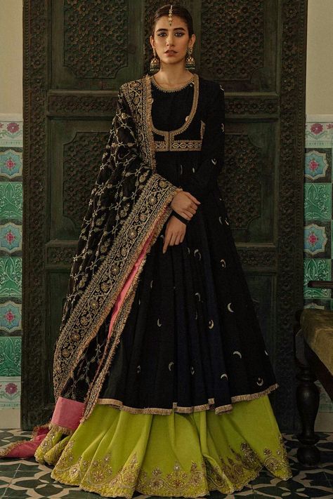 Suit Blouse, Shah Jahan, Zara Shahjahan, Eastern Dresses, Women Suits Wedding, Choli Dress, Pakistani Formal Dresses, Pakistani Fancy Dresses, Bridal Dress Fashion