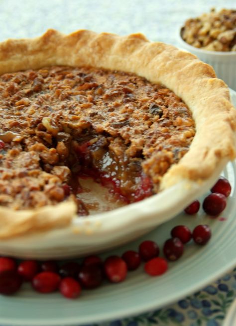 Cranberry Walnut Pie Recipe, Cranberry Walnut Pie, Walnut Pie Recipe, Cranberry Pie Filling, Honey Crunch, Dessert Pies, Walnut Pie, Thanksgiving Desserts Table, Cranberry Pie