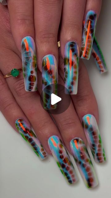 Fariha Ali on Instagram: "Hyponosis Chrome || it is fairly simple with maximum visuals…my ideal nailart type || @kokoistusa Sticky Base, @orlyplus Builder in a Bottle @bessienail_official White, @miasecret Blooming Gel & Black Liner @icegelnail Sunset Chrome powders || handmodels: @stormkingskc & @amberrush" White Powder Nails With Design, How To Use Blooming Gel, Mylar Nail Art, Blooming Gel Nail Art Tutorial, Blooming Gel Designs, Fairytale Nails, Blooming Nail Art, Mylar Nails, Blooming Gel Nails