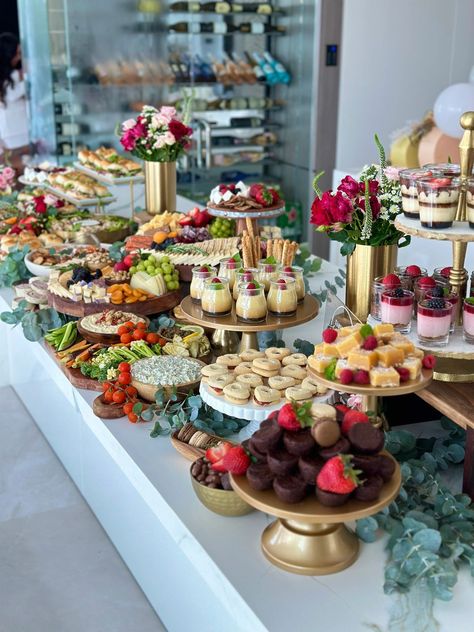 Gallery Snack Corner Ideas Party, Salad Bar Catering, Engagement Buffet, Christmas Dessert Table Ideas, Bridal Shower Food Table Display, Mesa Brunch, Food Table Ideas, Snack Corner, Baby Shower Afternoon Tea