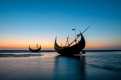 Bangladesh Travel, Cox's Bazar, Farm Visit, Bay Of Bengal, Scenery Photography, Uk Holidays, Sea Side, Boat Art, Beaches In The World