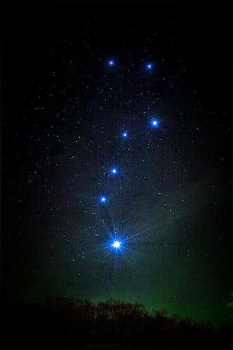 Dipper Pleaides Art, Polaris Star, Cool Wallpapers For Girls, Android Wallpaper Dark, Orion Constellation, Photoshop Backgrounds Backdrops, Amoled Wallpapers, Dreamy Photography, Wallpaper Dark