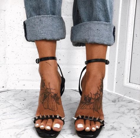 Knuckle Tattoos, Boho Tattoos, You My Love, Foot Tattoos For Women, I Love Them So Much, Daily Fashion Inspiration, Makeup Tattoos, Foot Tattoo, Dope Tattoos