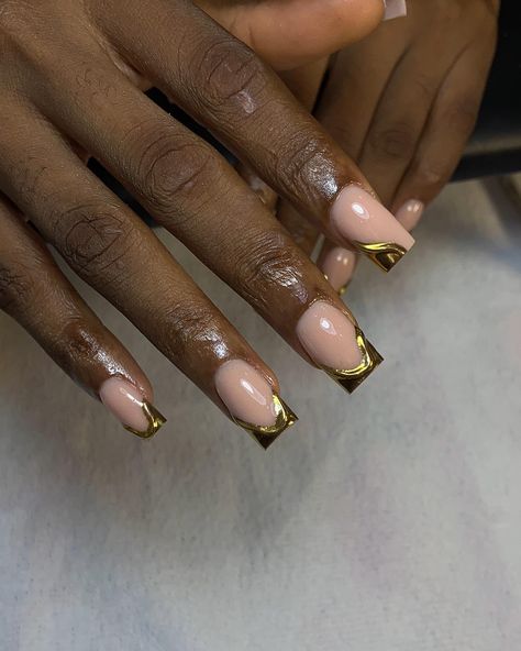 Stunning and show-stopping. A set to look and smile at always 🌟🌟 #nails #goldnails #goldchromenails #nailsinikeja #nailinspo #ogbanails #nailsaloninberger #excellencehotelogbalagos #squarenails #explore #nailsoflagos Square Gold Nails, Tip Nails Ideas, Gold Tip Nails, Gold French Tip, Gold Chrome Nails, Tip Nails, Gold Tips, Nails Inspo, Gold Nails