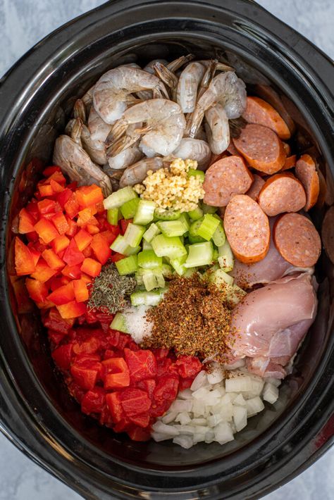 Slow Cooker Chicken And Sausage Gumbo, Crockpot Recipes Jambalaya, Jambalaya In Crockpot, Healthy Jambalaya Recipe Slow Cooker, Healthy Gumbo Recipe Slow Cooker, Crockpot Recipes Gumbo, Pressure Cooker Gumbo, Gumbo Slow Cooker Recipes, Eatzi's Recipes