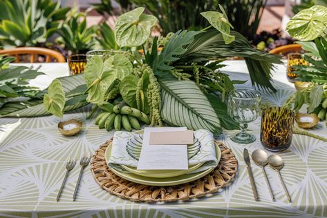 Parasol Kiwi - Linen Rentals | Wedding Table Linen, Runners, Chair Covers | BBJ La Tavola Glass Dining Table Decor, Corporative Events, Vietnam Wedding, Beachy Wedding, Backyard Reception, Wedding Table Linens, Birthday Party Theme Decorations, Wedding Linens, Deco Floral