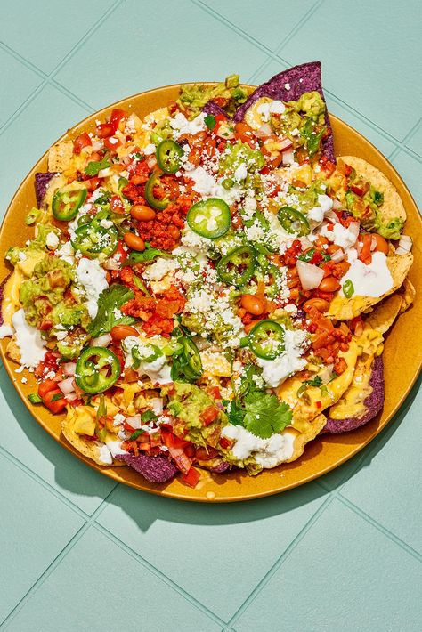 How To Make Nachos, Pork Dumpling, Food Mood, Nachos Recipe, Dumpling Recipe, Bbq Pulled Pork, Food Photographer, Meat And Cheese, Photographing Food