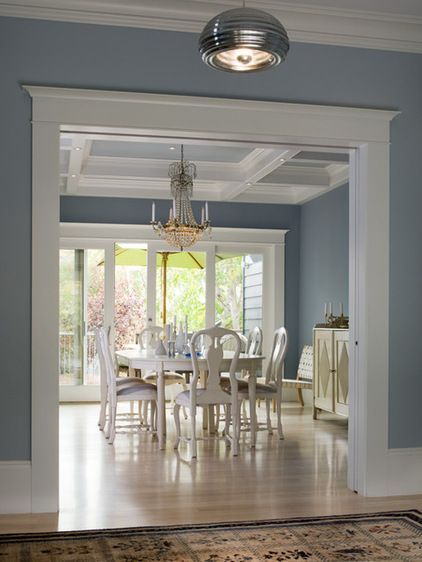 Traditional Dining Room - Whether or not you like the traditional Wedgwood design, it has inspired generations of color schemes with while moldings — in particular, white on Wedgewood blue. You can see this classic scheme here in a beautiful room with Georgian-style light and proportion. Note also the wooden floor and Oriental rug, also typical of the era. #tallahasseedining #diningrooms Box Beam Ceiling, Arsitektur Art Deco, Paint Trim, Baseboard Trim, Hus Inspiration, Window Trim, The Dining Room, Interior Trim, Natural Tones